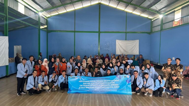 Kolaborasi Dua Prodi Unisba Hadirkan PKM Bertema Hukum dan Kesehatan di Garut
