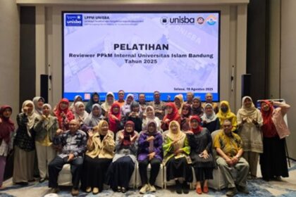 Unisba Selenggarakan Pelatihan Reviewer PPKM Internal untuk Perkuat Mutu Penelitian dan Pengabdian Masyarakat