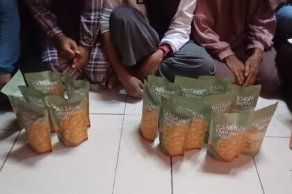Kisah Sukses Bisnis Emping Singkong Sangrai Kader PKK Desa Cibeureum Wetan Sumedang