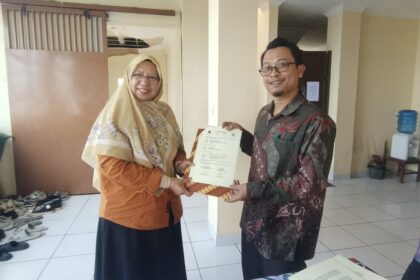 Unisba Dorong Santri Melek Digital Lewat Pelatihan Menulis Berbasis AI di Pesantren Persis 45 Rahayu