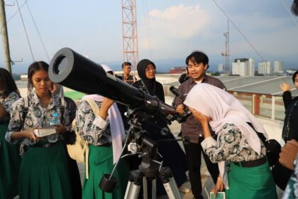 SMA Laboratorium Percontohan UPI Cibiru Kunjungi Unisba untuk Pengenalan Kampus